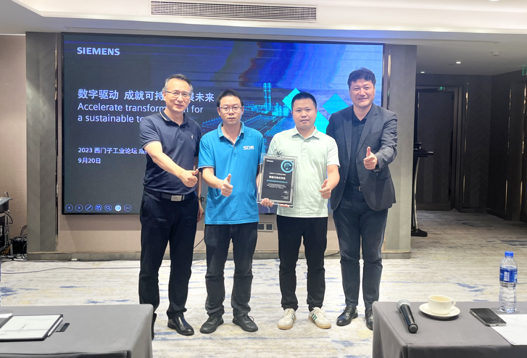 1706766770725946.png 640 (5).png